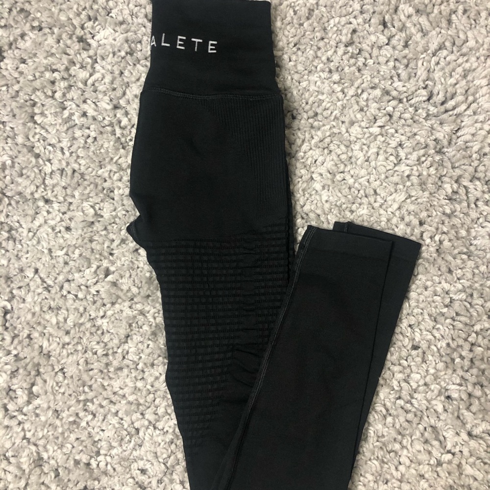 Alphalete Halo Leggings